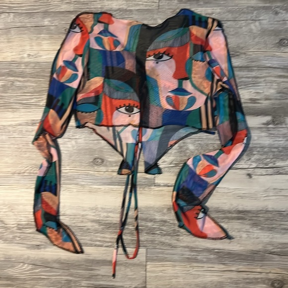 FashionNova sheer crop abstract top, size Large NWT - Picture 3 of 3